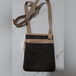 Michael Kors Crossbody Bag